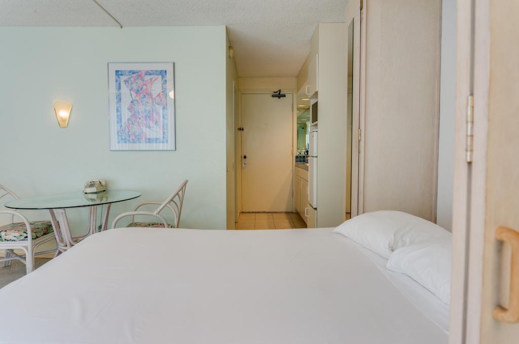 Kuhio Banyan Hotel Χονολουλού Εξωτερικό φωτογραφία